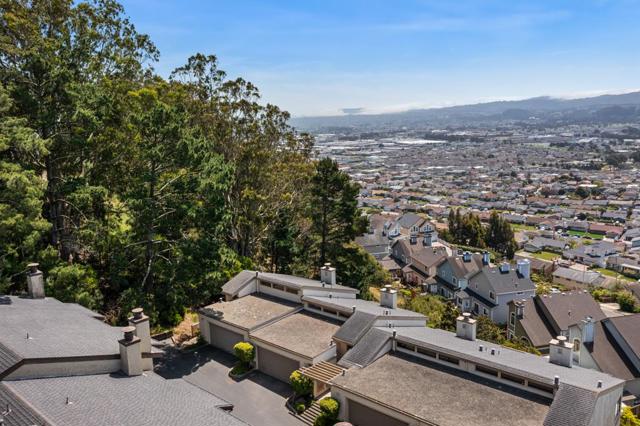647 Stonegate Drive, South San Francisco CA: https://media.crmls.org/mediaz/67ae700f-70dc-4581-b875-dc9dd45871a3.jpg