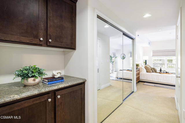 13200 Moorpark Street, Sherman Oaks CA: https://media.crmls.org/mediaz/67af5520-d70a-42b6-90ea-0f46675f2d0e.jpg