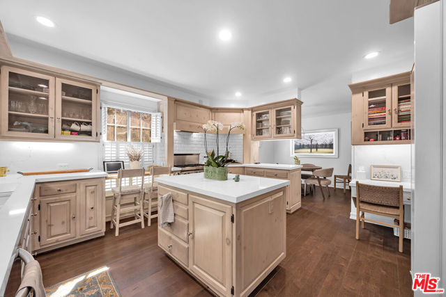 12911 MARLBORO Street, Los Angeles CA: https://media.crmls.org/mediaz/67afbfa6-9be8-4d81-9a5b-e8d700226921.jpg
