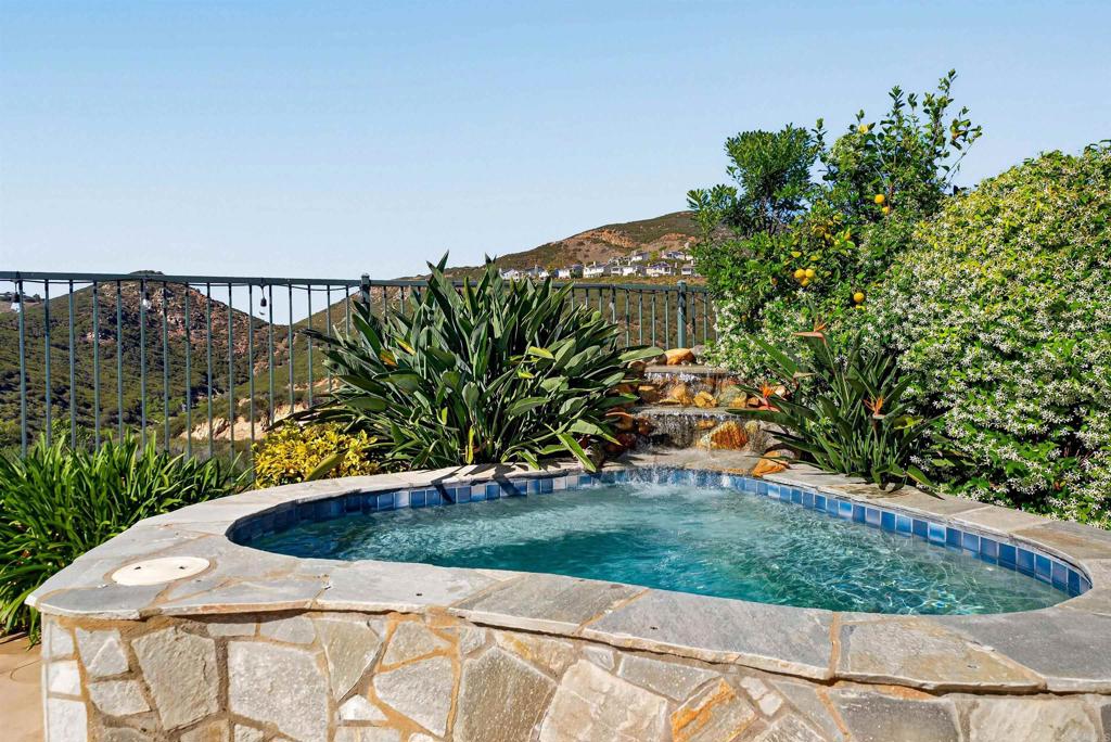 1650 Sagewood Way - photo 5