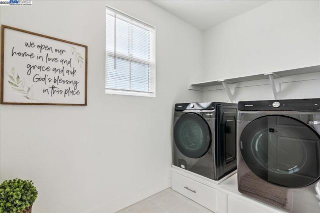 5360 Trimonti Cir, Antioch CA: https://media.crmls.org/mediaz/67b080c6-c8b6-49a3-9860-a0e772ddd57f.jpg