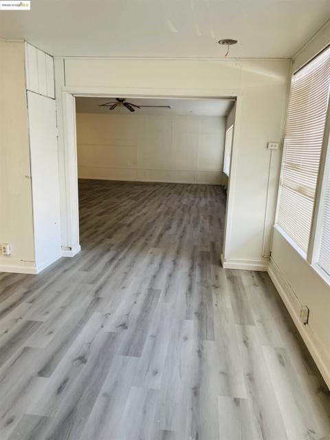 Image 4 of 23 For 541 Fremont St