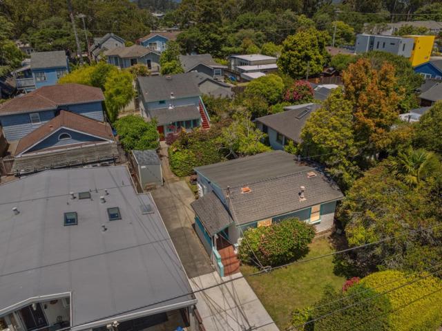 399 13th Avenue, Santa Cruz CA: https://media.crmls.org/mediaz/67b0f717-4480-45a5-ab6e-c9a845477ce7.jpg