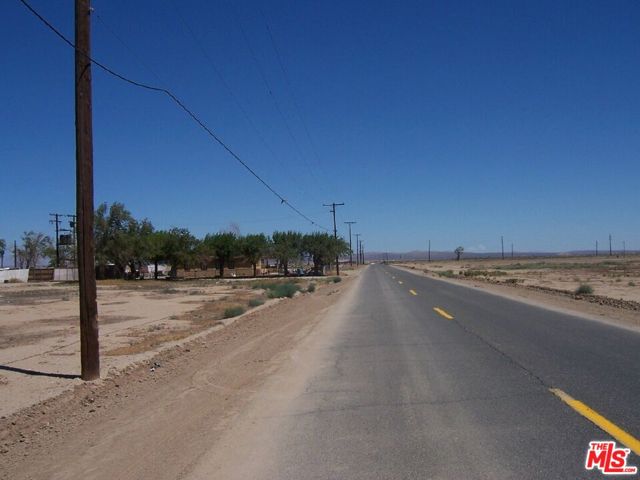 60 th Str. E & Ave E-6, Lancaster CA: https://media.crmls.org/mediaz/67b1996e-1dc1-47c3-bfd1-a3baa203d70a.jpg