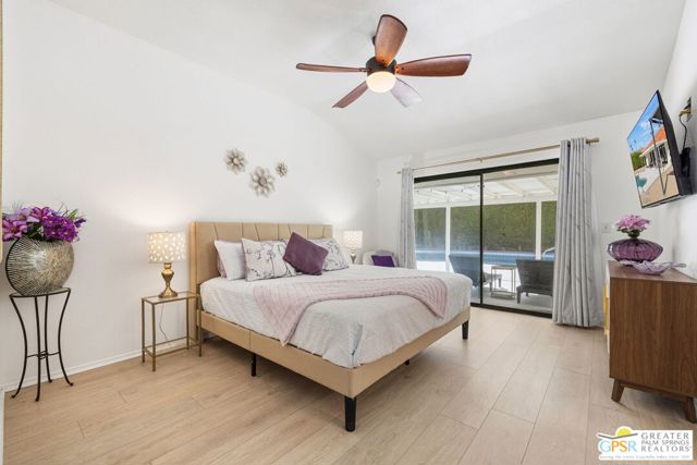 1489 E Francis Drive, Palm Springs CA: https://media.crmls.org/mediaz/67b1e123-5b95-4dd8-9402-89ea55ccc8da.jpg