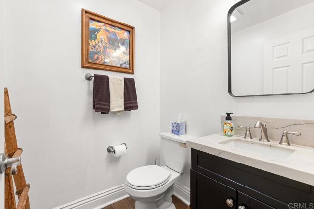 10166 Rancho Roble Rd., Escondido CA: https://media.crmls.org/mediaz/67b21e69-7244-4f21-9376-f71ce3f8aa65.jpg