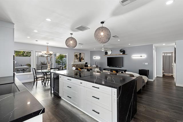 Detail Gallery Image 6 of 28 For 110 Turner Ave, Encinitas,  CA 92024 - 3 Beds | 2 Baths