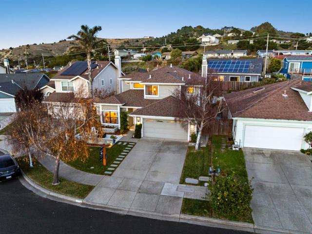 229 Marvilla Circle, Pacifica CA: https://media.crmls.org/mediaz/67b36bab-30fa-40f6-b81f-7f5a6eb09599.jpg