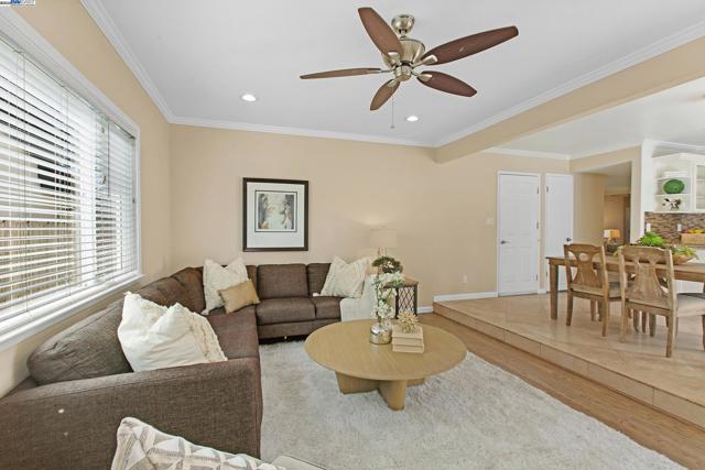 35573 Purcell Pl, Fremont CA: https://media.crmls.org/mediaz/67b51e20-27e7-4637-9a80-b6baf7f111d1.jpg
