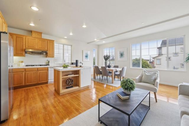 158 Oak Avenue, South San Francisco CA: https://media.crmls.org/mediaz/67b521fd-0cb3-4ccc-9fe5-80b02189dd56.jpg