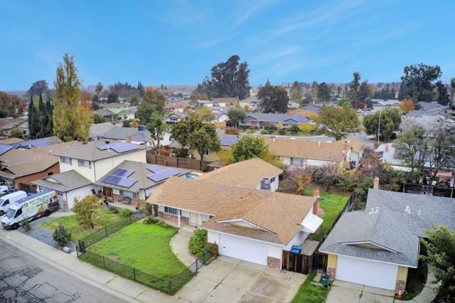 8734 Hermosa Court, Stockton CA: https://media.crmls.org/mediaz/67b59e64-9ba0-4eb6-95cb-92943e1bc301.jpg
