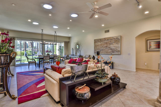 45735 Pawnee Road, Indian Wells CA: https://media.crmls.org/mediaz/67b673c4-661a-4ebc-82a6-abf480190771.jpg