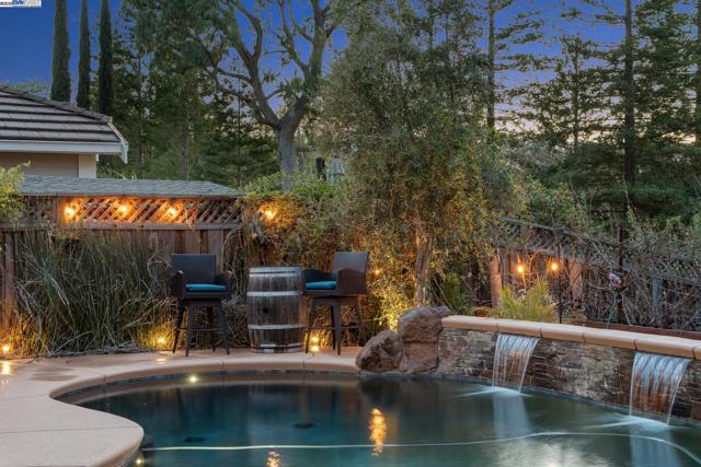 4613 Mirador Dr, Pleasanton CA: https://media.crmls.org/mediaz/67b6d988-7333-4071-b313-7cd59c134003.jpg