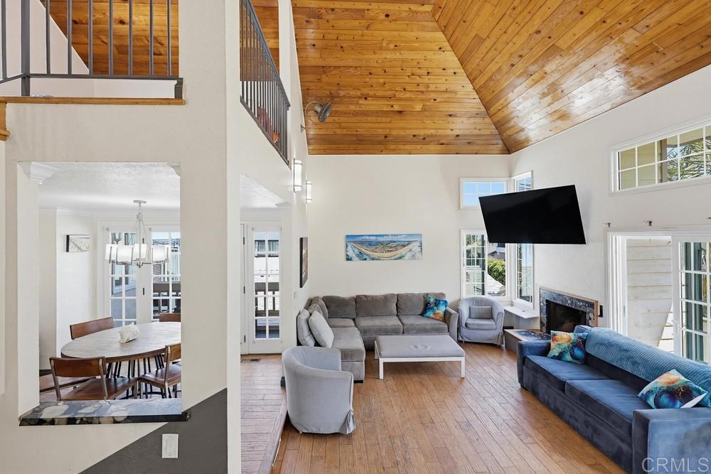 728 Jamaica Court - photo 11