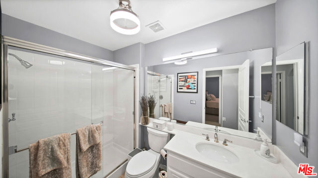 19638 Kilfinan Street, Porter Ranch CA: https://media.crmls.org/mediaz/67b8272b-951e-464e-809b-a9be999485b3.jpg