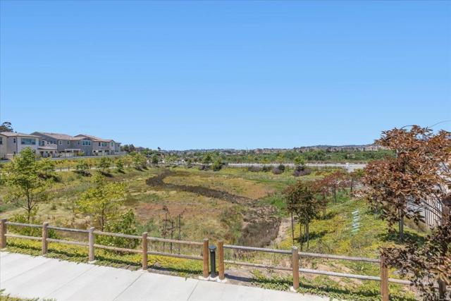 660 Westbrook Loop, San Marcos CA: https://media.crmls.org/mediaz/67b9b9bc-95dc-456e-a875-417e9ed6e3e5.jpg