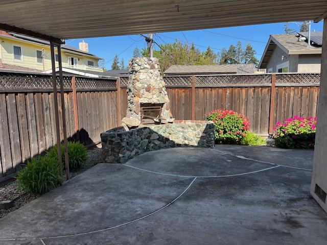 2233 W Hedding Street, San Jose CA: https://media.crmls.org/mediaz/67b9e25c-15bd-47c4-9c54-0444e2b602e2.jpg