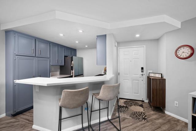 11325 Affinity Ct, San Diego CA: https://media.crmls.org/mediaz/67bad3e9-0797-4880-a928-ccf9daa7ad9c.jpg