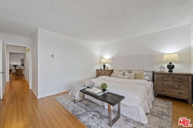 1730 Camden Avenue, Los Angeles CA: https://media.crmls.org/mediaz/67baf480-d789-4e6b-9142-39a1c068e3da.jpg