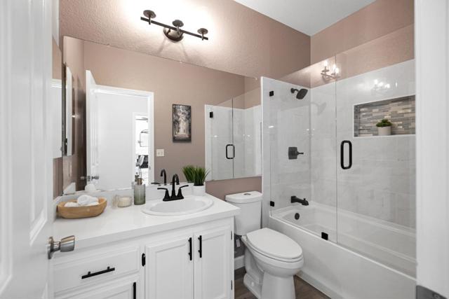 118 Edmeades Court, Oakley CA: https://media.crmls.org/mediaz/67bb03d8-8bcd-4c07-a59c-85c517ec0f61.jpg