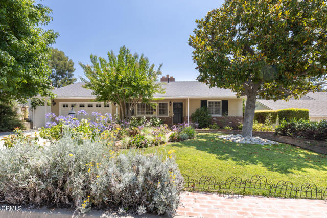 4650 Encinas Drive, La Canada Flintridge CA: https://media.crmls.org/mediaz/67bbb28f-d25e-44da-b128-dd9e64beec79.jpg