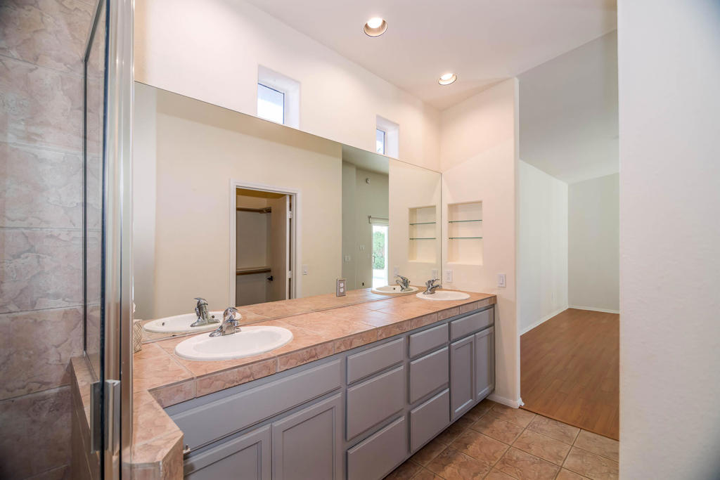 MLS #219138201DA image #21