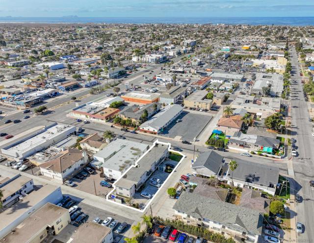 637 10th, Imperial Beach CA: https://media.crmls.org/mediaz/67be3c25-19d6-4311-b3fc-1dd4ddb73d67.jpg