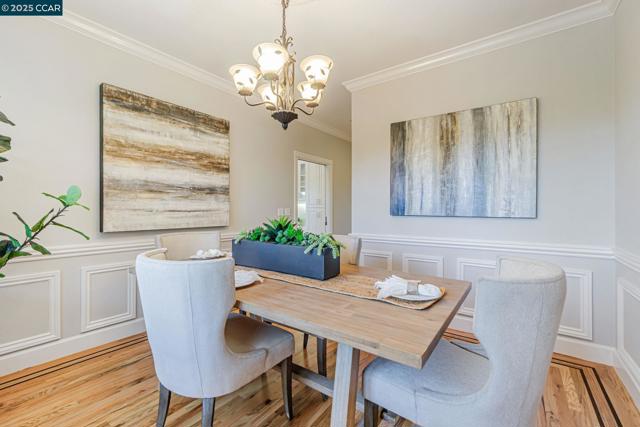 631 La Vista Rd, Walnut Creek CA: https://media.crmls.org/mediaz/67be62b8-09df-4bee-b075-1f64b7ed128c.jpg