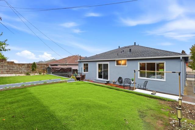 316 Wildwood Drive, South San Francisco CA: https://media.crmls.org/mediaz/67bf1906-1374-41b5-9856-53f295408708.jpg