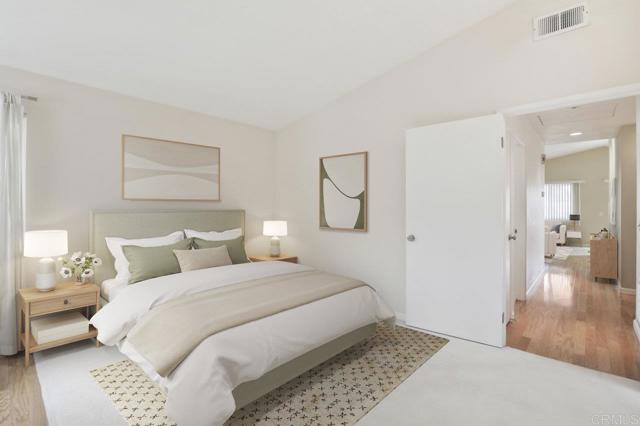 4065 Caminito Davila, San Diego CA: https://media.crmls.org/mediaz/67c060be-691c-441b-a2e4-1101c0de9cce.jpg