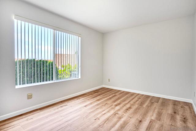 17438 Plaza Otonal, San Diego CA: https://media.crmls.org/mediaz/67c078d8-732e-4cb0-a127-5200b1b52113.jpg