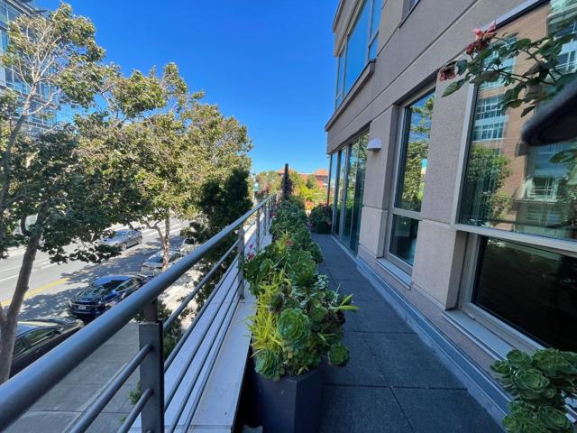 219 Brannan Street, San Francisco CA: https://media.crmls.org/mediaz/67c07f60-09c7-4973-af61-e6b9939c419d.jpg