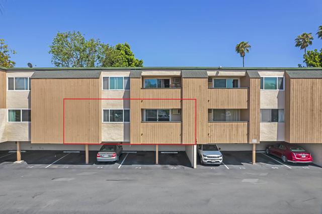 8703 Lake Murray Blvd, San Diego CA: https://media.crmls.org/mediaz/67c09562-9e46-4911-bfc0-88af2b9726c6.jpg