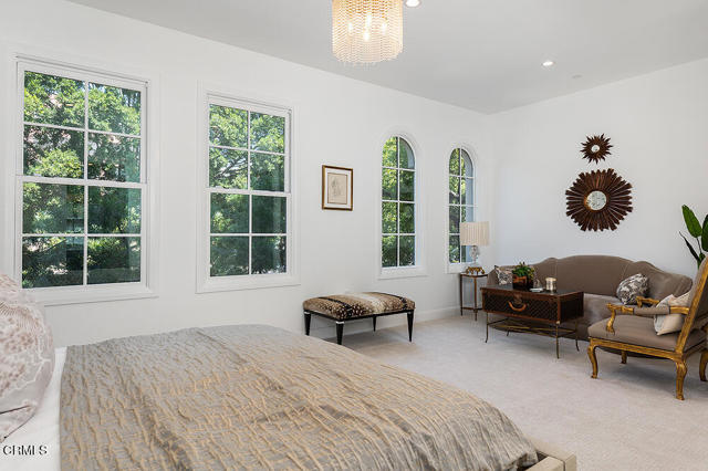 378 W Green Street, Pasadena CA: https://media.crmls.org/mediaz/67c1d0c8-13d0-4b67-b64b-356d65320452.jpg