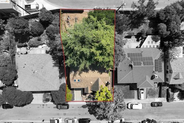 120 Sunset Ave, Vallejo CA: https://media.crmls.org/mediaz/67c26dc5-2ccf-4916-9dd7-3e54c1a5696c.jpg