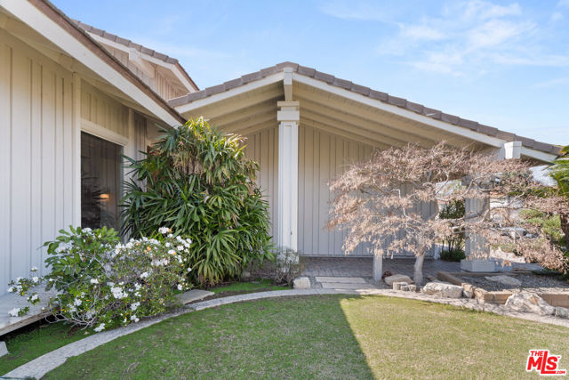 17992 Huntington Circle, Villa Park CA: https://media.crmls.org/mediaz/67c2c891-2b1c-4eb5-9eba-fc2f2a038cc4.jpg