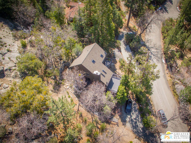 25150 Cougar Road, Idyllwild CA: https://media.crmls.org/mediaz/67c3c689-ed85-4895-acc3-2598e72d89af.jpg