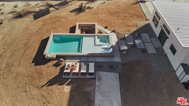 4375 Border Avenue, Joshua Tree CA: https://media.crmls.org/mediaz/67c44a5a-4492-40ae-a57d-1d120a97fba8.jpg