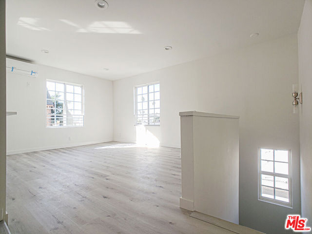 158 N Edgemont Street, Los Angeles CA: https://media.crmls.org/mediaz/67c459d0-c5ee-4327-afa8-56383693441e.jpg