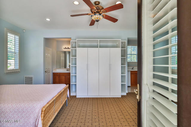 164 Via Sandra, Newbury Park CA: https://media.crmls.org/mediaz/67c6d0bf-b5b5-4e36-8f68-d1e5eb669b8e.jpg