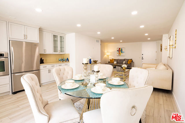 10751 Wilshire Boulevard, Los Angeles CA: https://media.crmls.org/mediaz/67c7366c-2ab1-47ac-9e49-cea11620b326.jpg