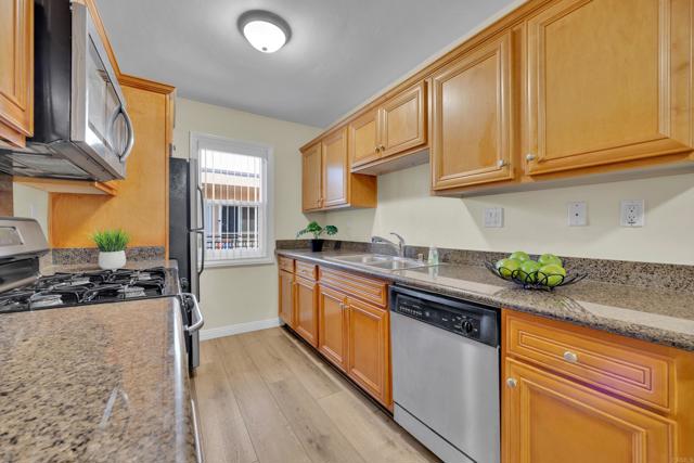 Detail Gallery Image 17 of 39 For 5511 Adelaide Ave #27,  San Diego,  CA 92115 - 2 Beds | 1 Baths