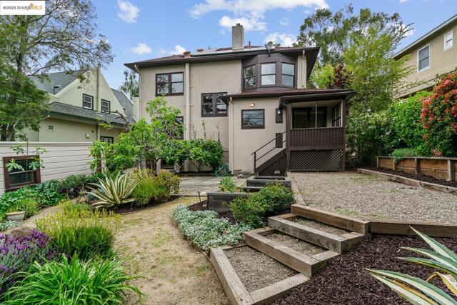 68 Fairview Ave., Piedmont CA: https://media.crmls.org/mediaz/67c7ad17-23f8-4f77-af3b-8a5c5ce688d3.jpg