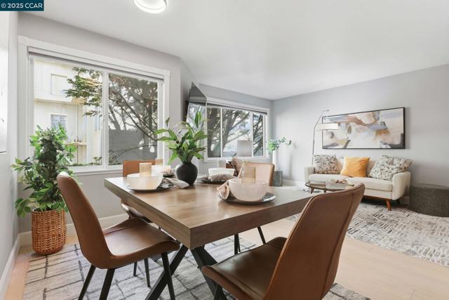 1700 Gough St, San Francisco CA: https://media.crmls.org/mediaz/67c84cfc-0661-448c-8787-cbf8c3978941.jpg