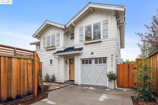 2312 Eighth St, Berkeley CA: https://media.crmls.org/mediaz/67c92e52-d4b0-4900-80b8-bf15e1b1b671.jpg