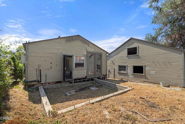3741 Locke Avenue, Los Angeles CA: https://media.crmls.org/mediaz/67ca824d-6d9b-4d41-967c-1aea9e03ae21.jpg