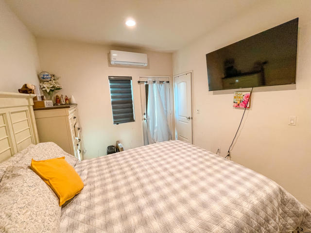 Image 46 of 48 For 44644 Melkesian Boulevard