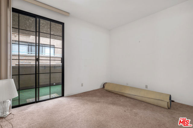 15150 Dickens Street, Sherman Oaks CA: https://media.crmls.org/mediaz/67cb66f7-d0c0-400a-9994-0ba30f6158d6.jpg