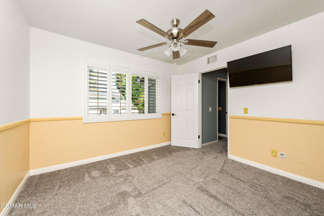 3581 Rachael Avenue, Simi Valley CA: https://media.crmls.org/mediaz/67cb73dc-cd26-4432-bdb5-06b4c3b2e77b.jpg