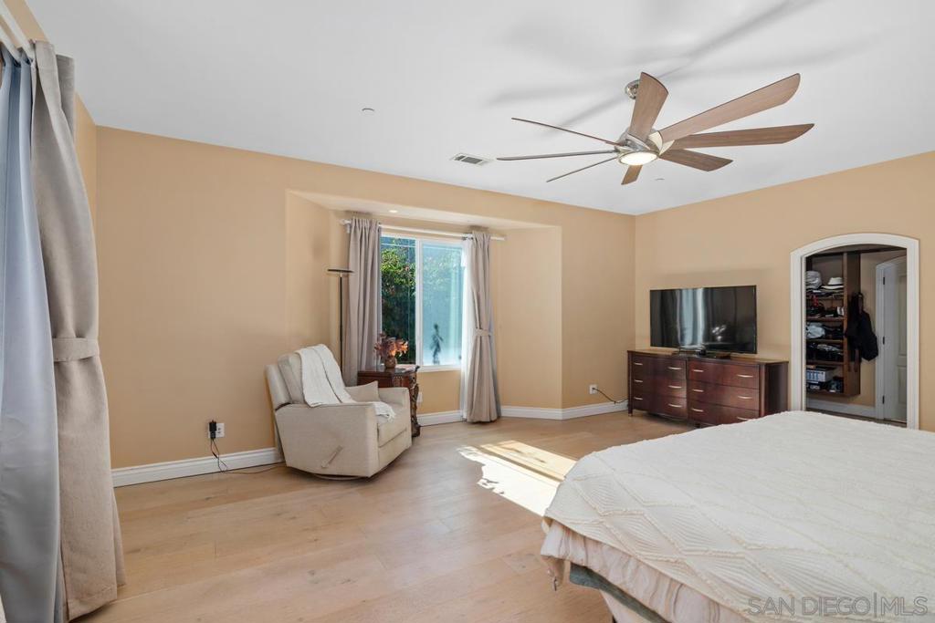 MLS #250045019SD image #16